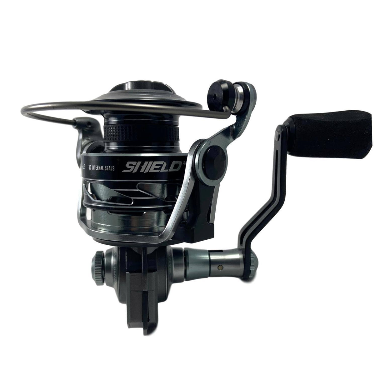 Shield Spinning Reel D41028