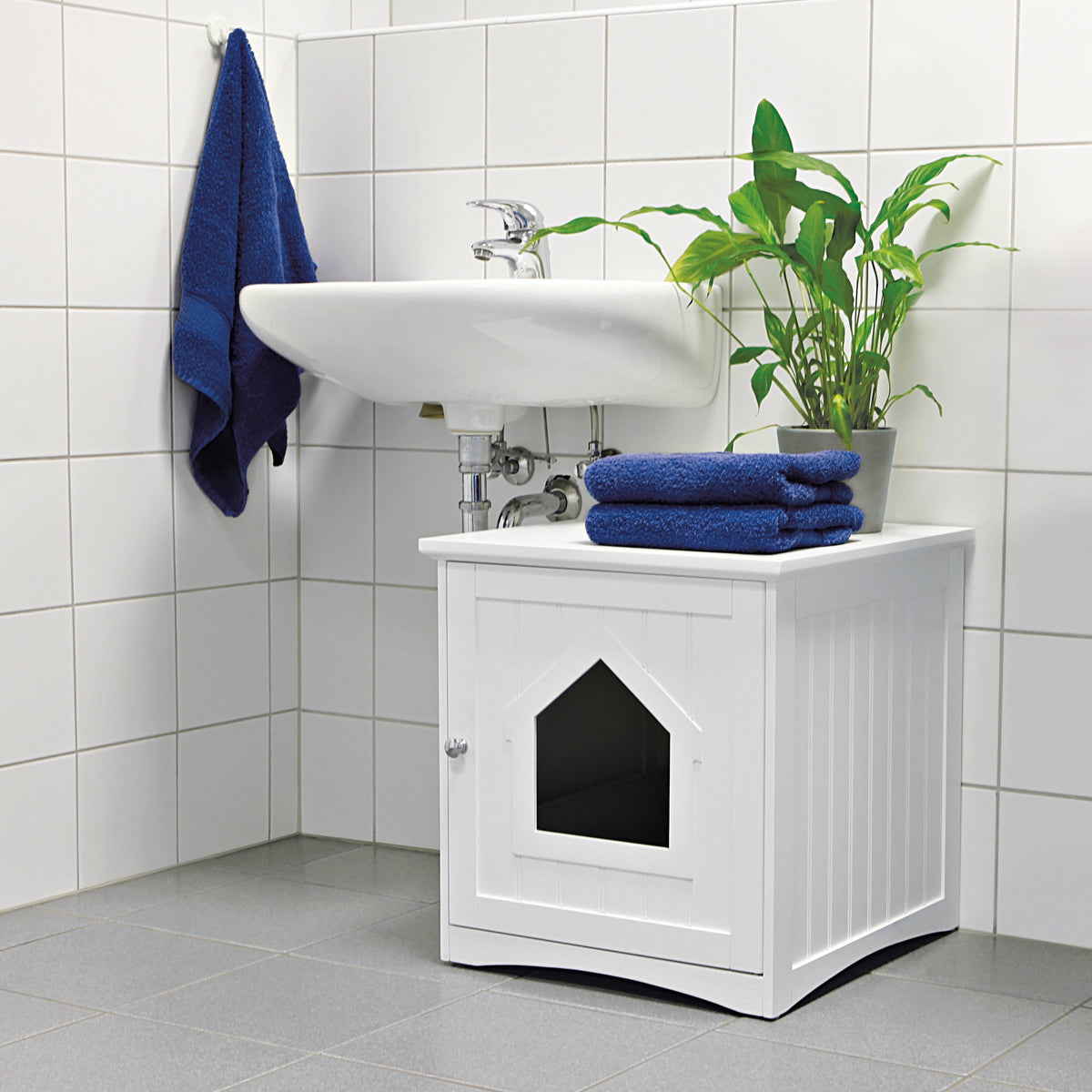 White Wooden Cat House and Litter Box Enclosure M37177