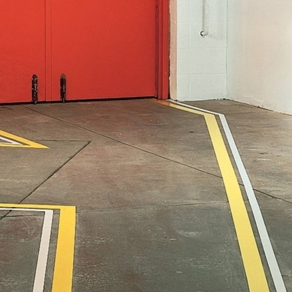 Red Solid Vinyl Safety Tape, 1x22 x 36 yds, 48/Case G106562