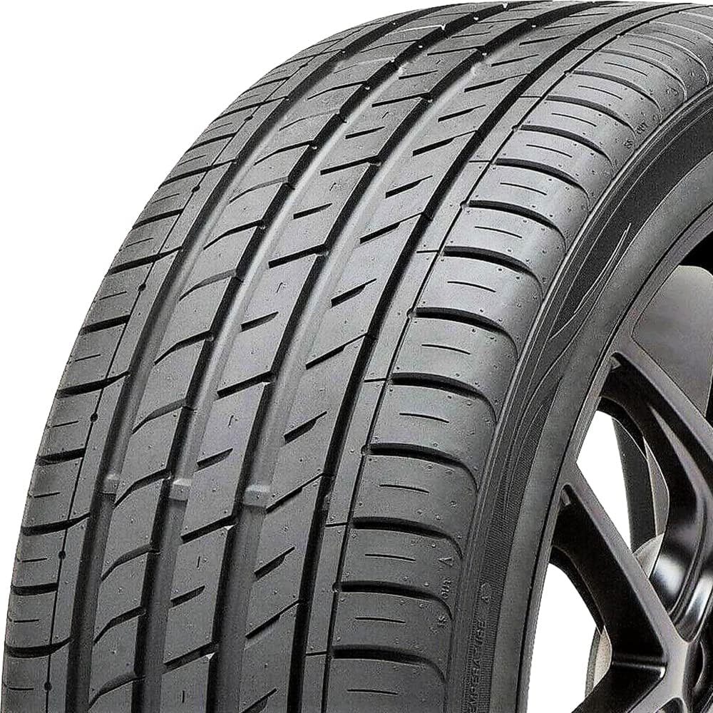245/35R20 All-Season Radial Tire I88939