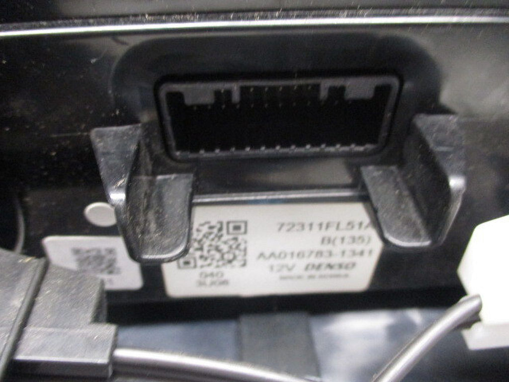 Pre-Owned Subaru Impreza AC Heater Temperature Control Unit W1691