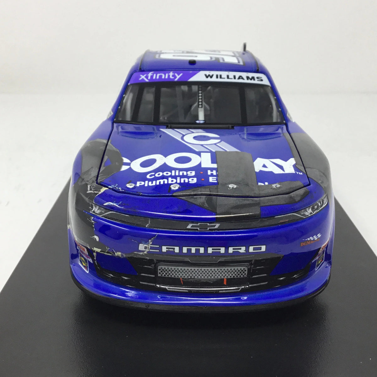 1:24 Diecast F60799