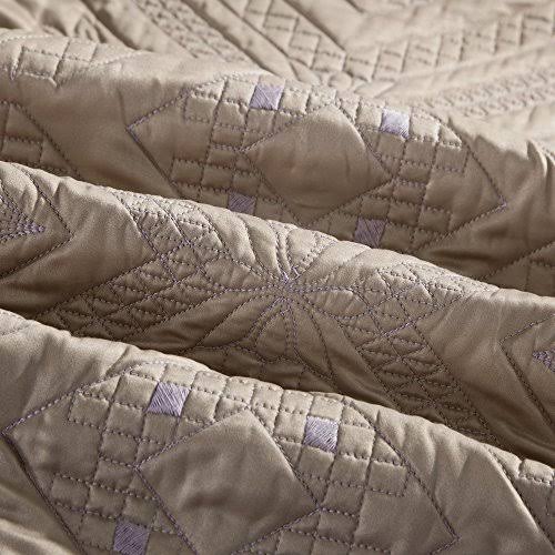 Crystal Khaki Queen Quilt L573114