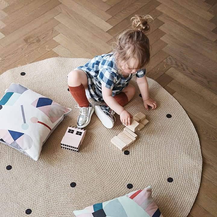 Black Dots Large Jute Carpet D211