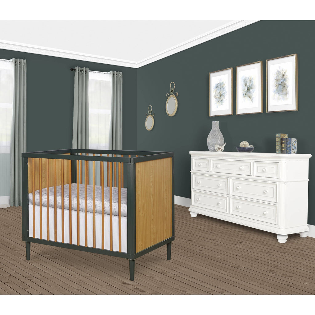 Mini Modern Convertible Crib with Rounded Spindles J67221