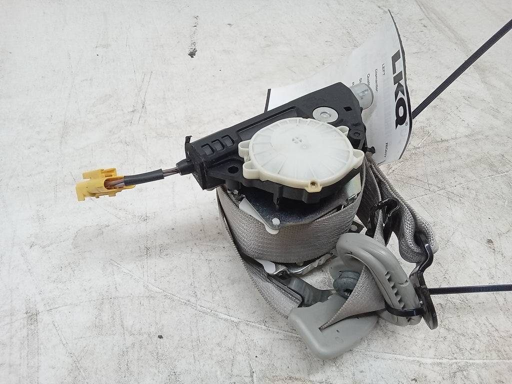 Front Right Passenger Seat Belt Retractor Assembly E999727