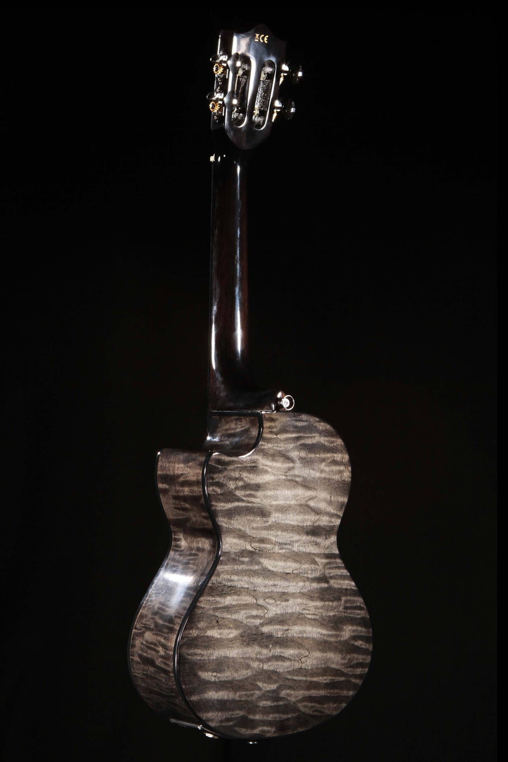 Black Quilted Maple S611