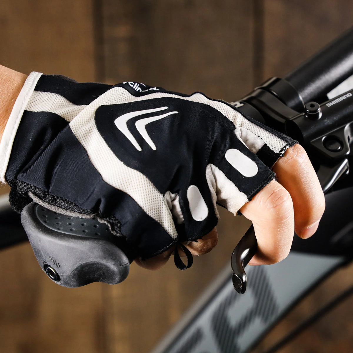 Ergonomic Anti-Slip Handlebar Grips D295