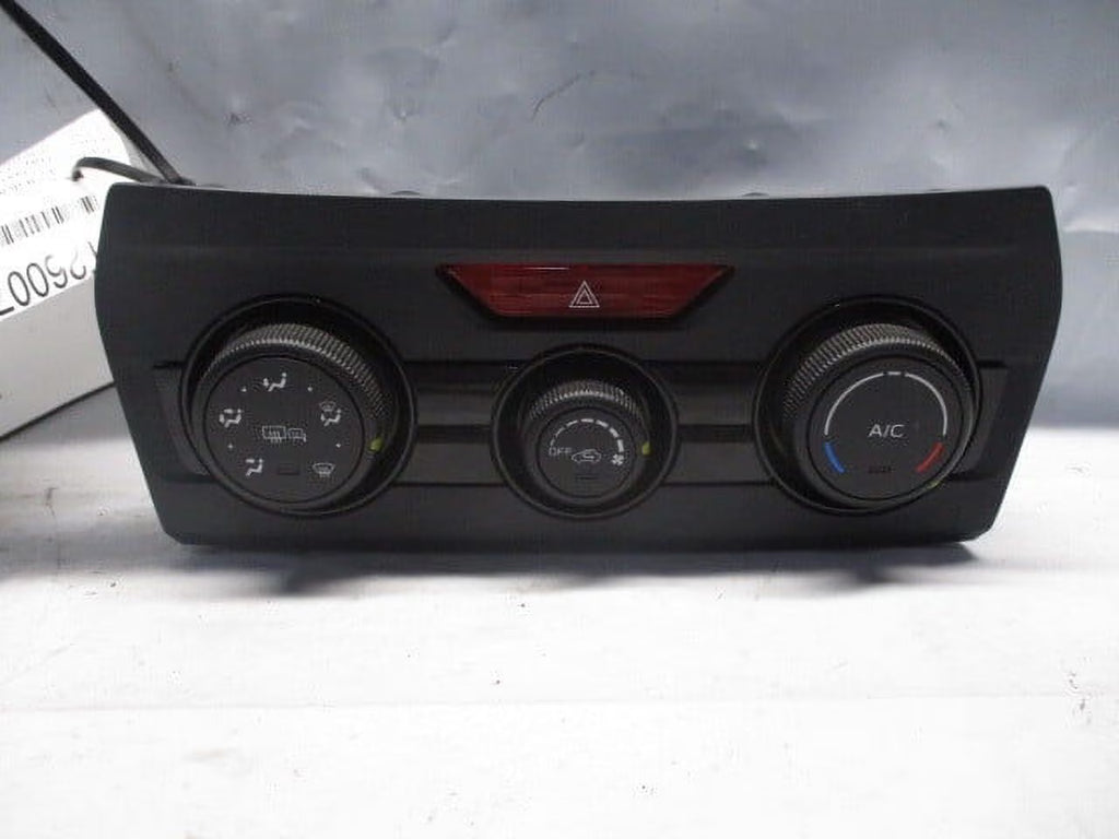 Pre-Owned Subaru Impreza AC Heater Temperature Control Unit W1691